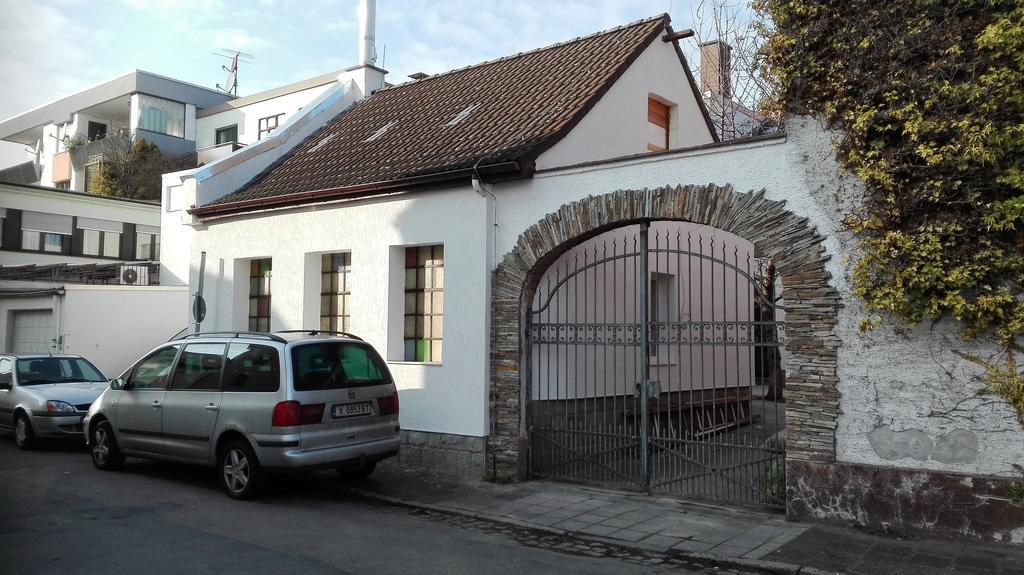 Pension Haus Baron 4 Mühlheim Exterior foto